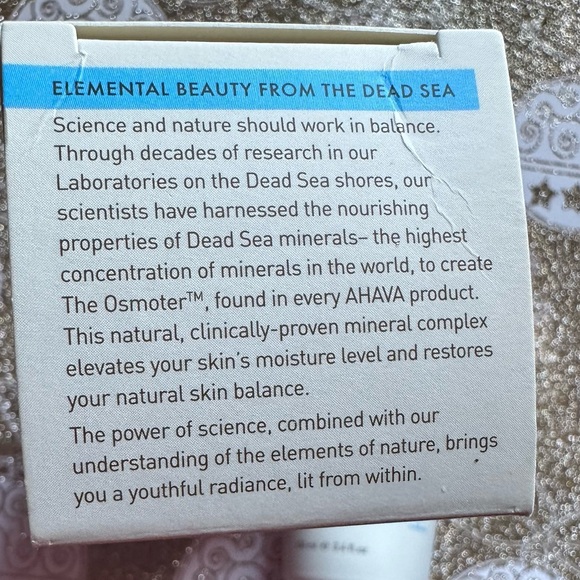 AHAVA
HYDRATION CREAM MASK - Picture 3 of 5